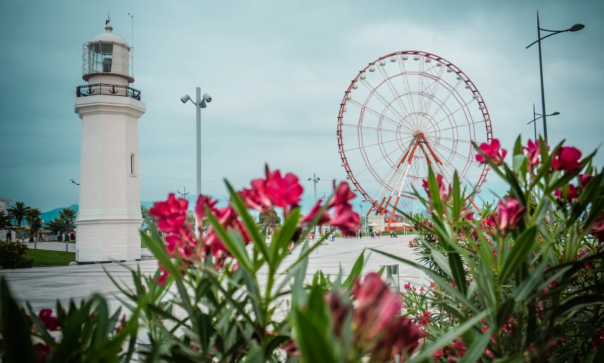 Batumi in 2 Days: Beach, Architecture and Nightlife