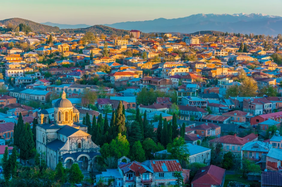 Kutaisi in One Day: Route, Caves and Canyons Nearby