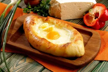 Грузинская кухня: 15 блюд, которые нужно попробовать в Грузии