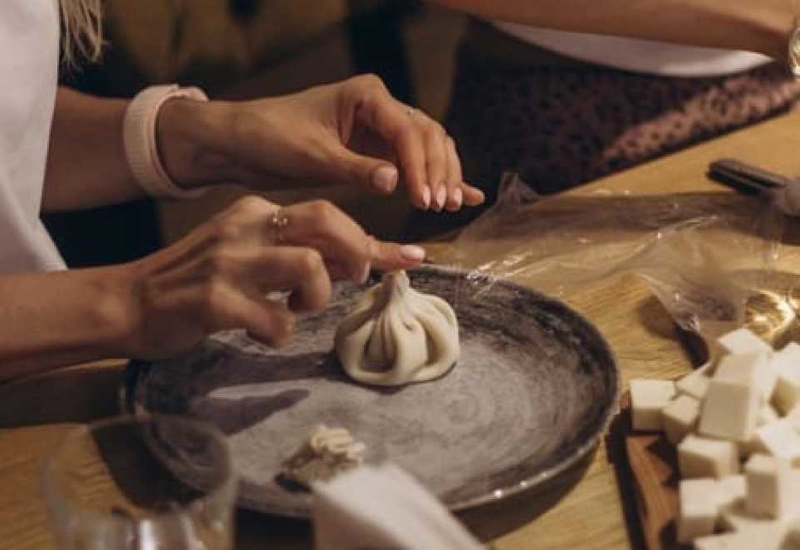 Yoğurup Pişirip Tadıyoruz: Hinkali ve Haçapuri Atölyesi