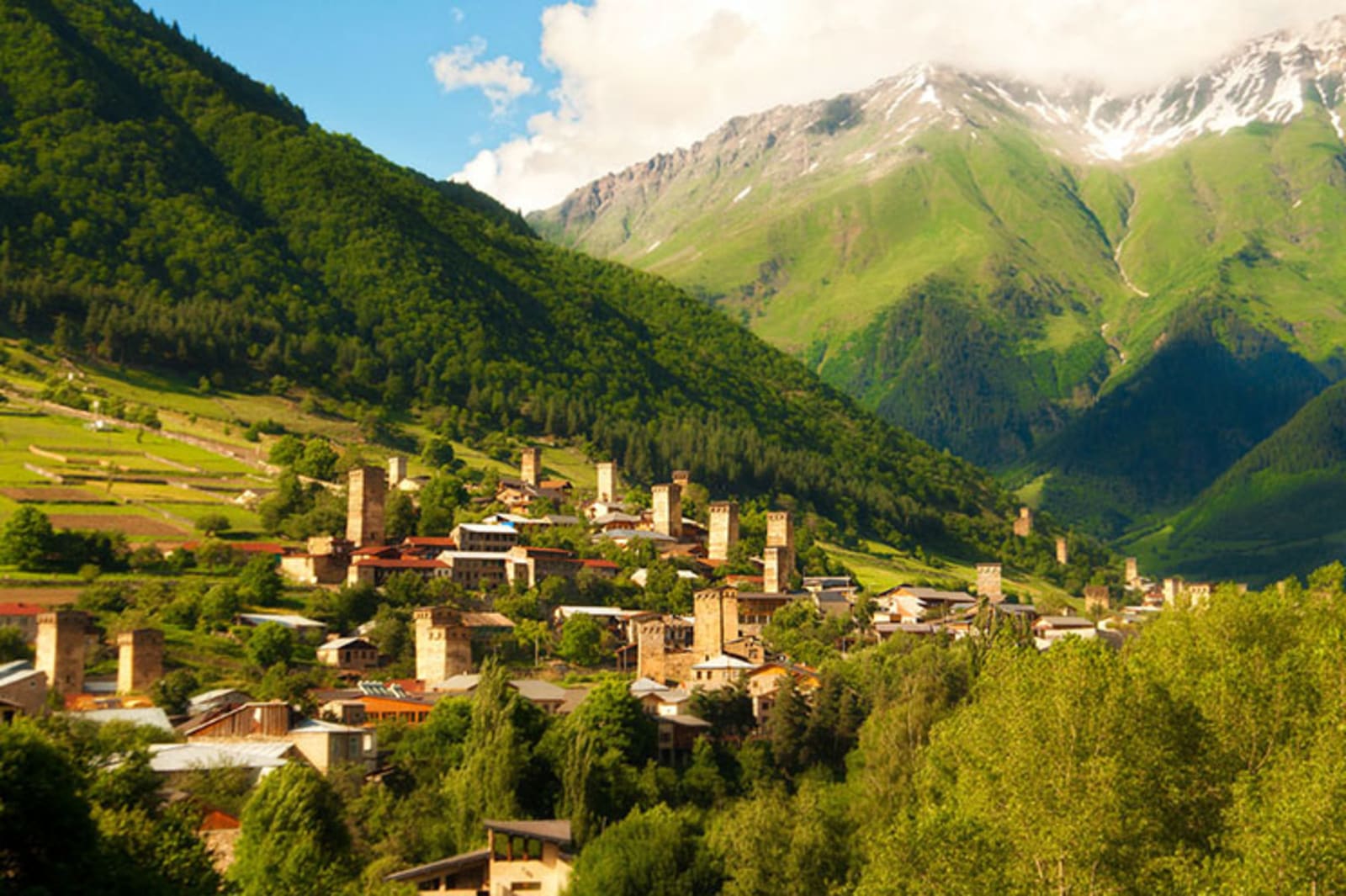 Von Tbilisi nach Batumi: Strandurlaub und kulturelles Eintauchen