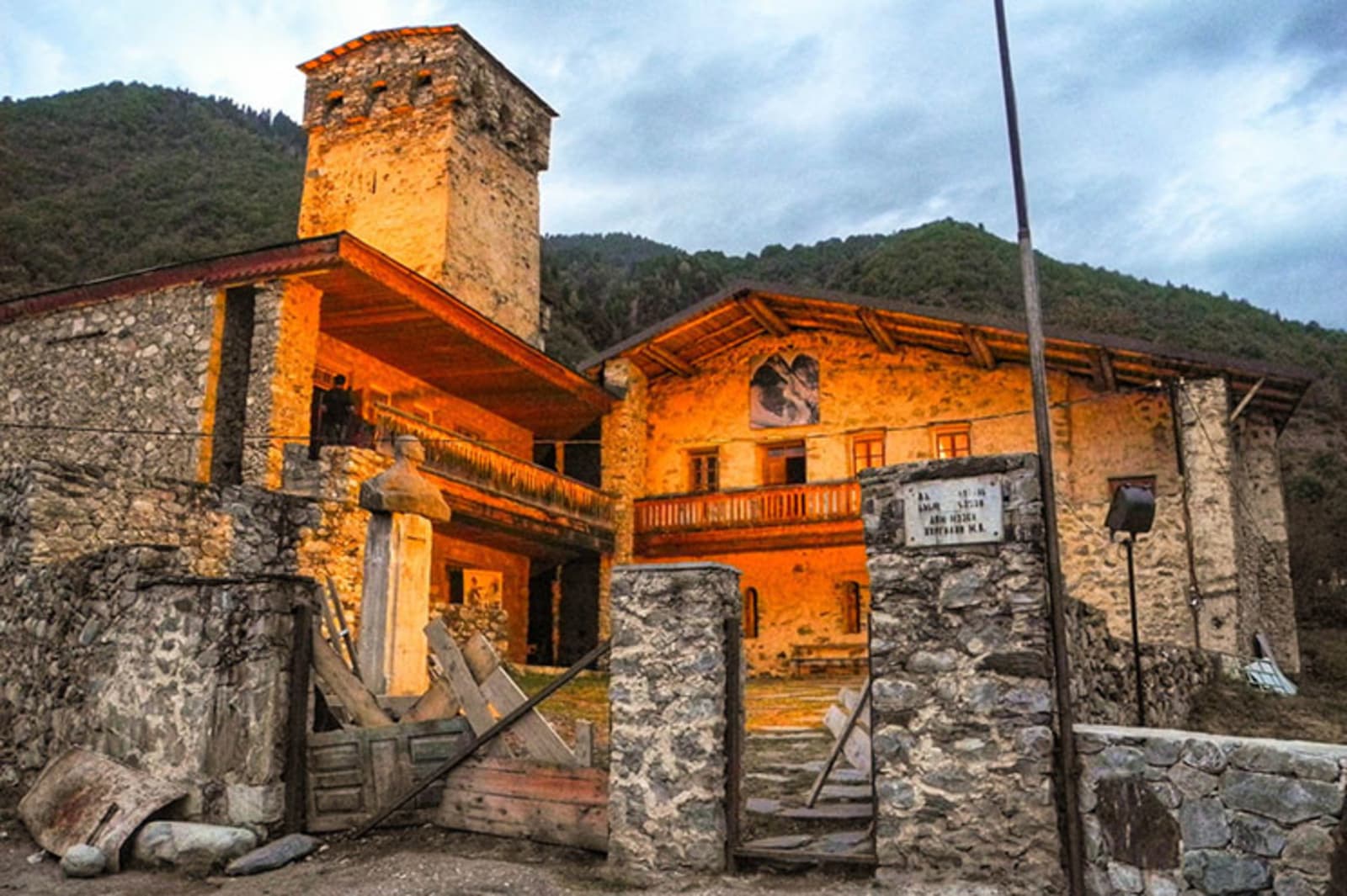 Von Tbilisi nach Batumi: Strandurlaub und kulturelles Eintauchen